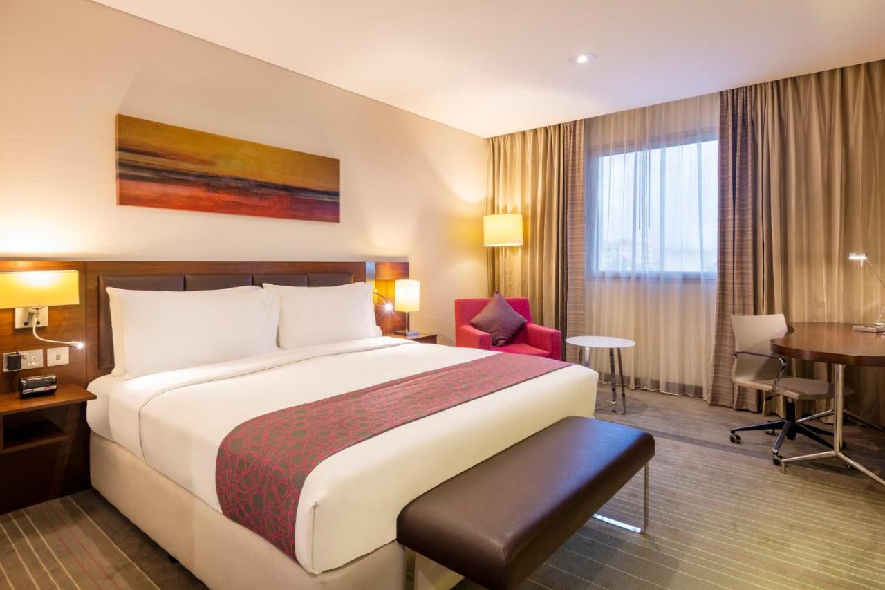Holiday Inn Muscat Alseeb By Ihg Экстерьер фото