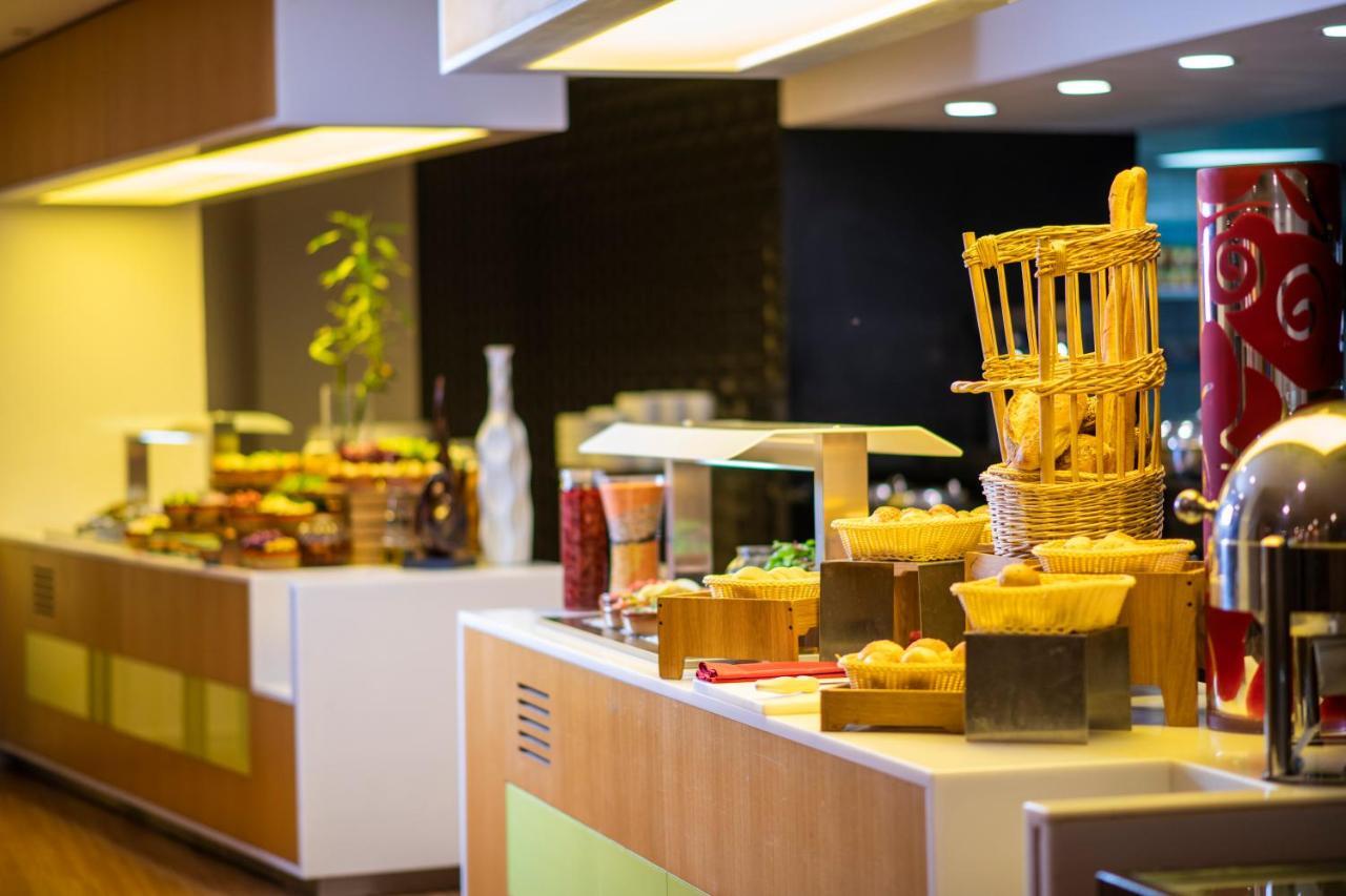 Holiday Inn Muscat Alseeb By Ihg Экстерьер фото