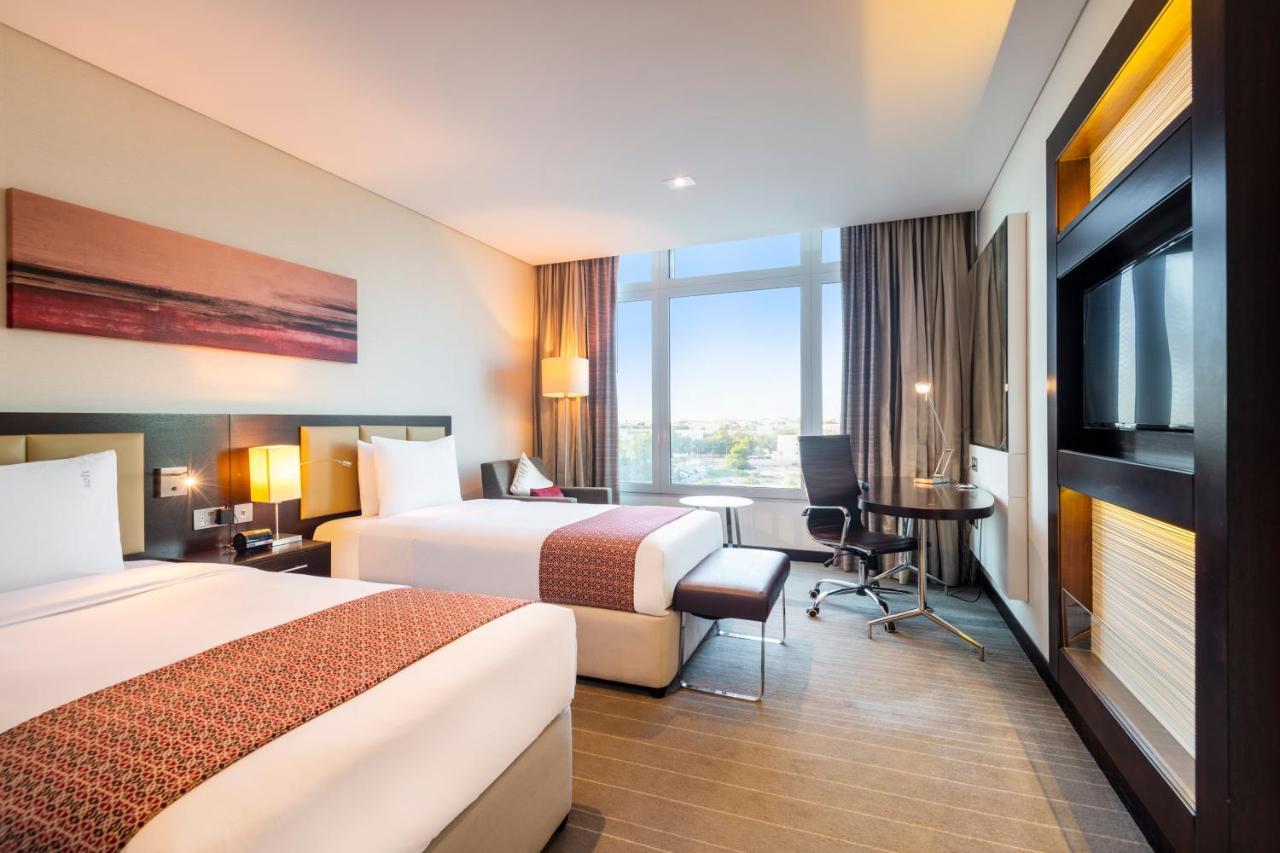 Holiday Inn Muscat Alseeb By Ihg Номер фото
