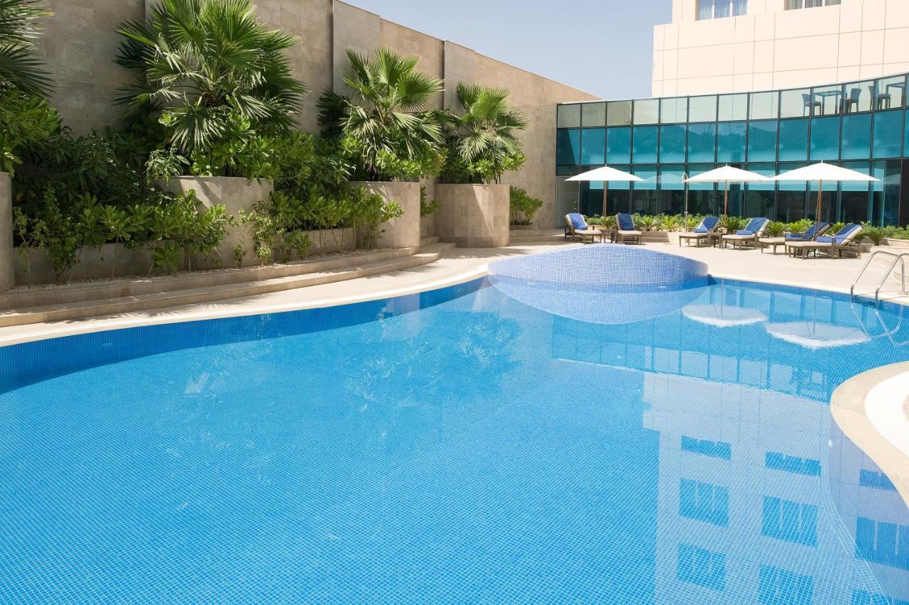 Holiday Inn Muscat Alseeb By Ihg Экстерьер фото
